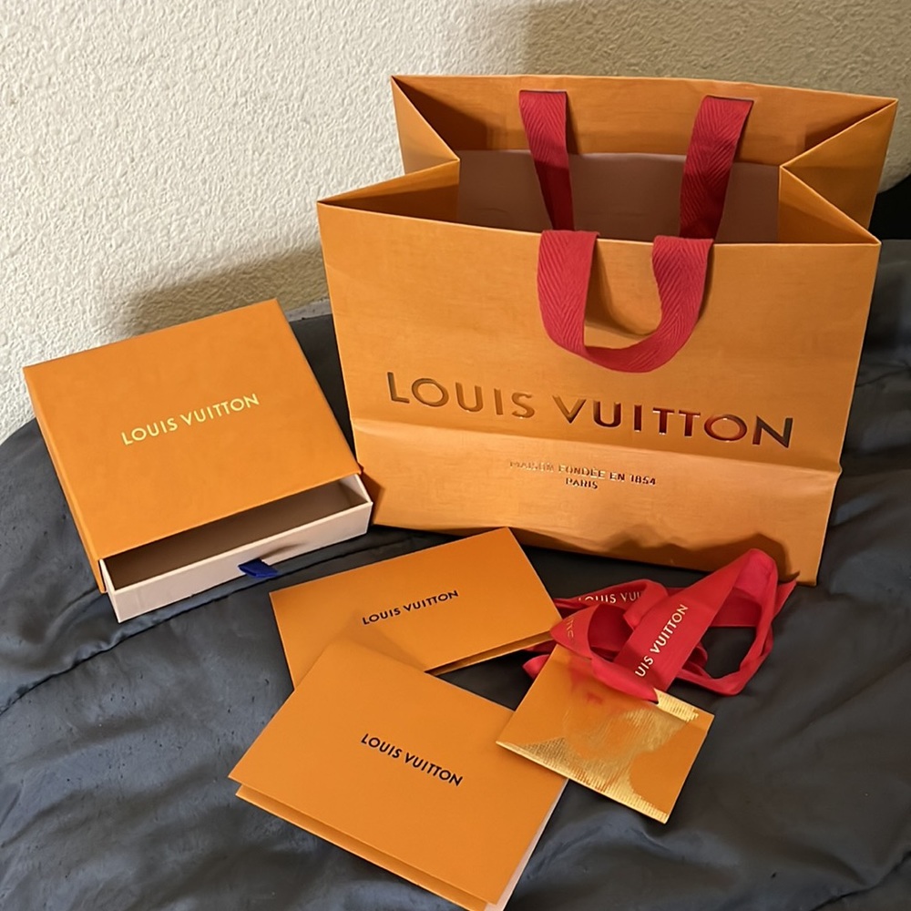 Louis Vuitton Shopping bag